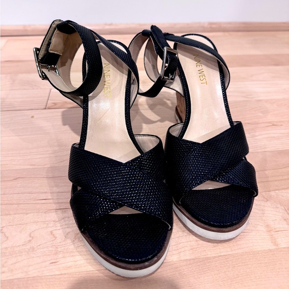 Nine West, Size 6.5, cork heel summer wedge. - Picture 4 of 4